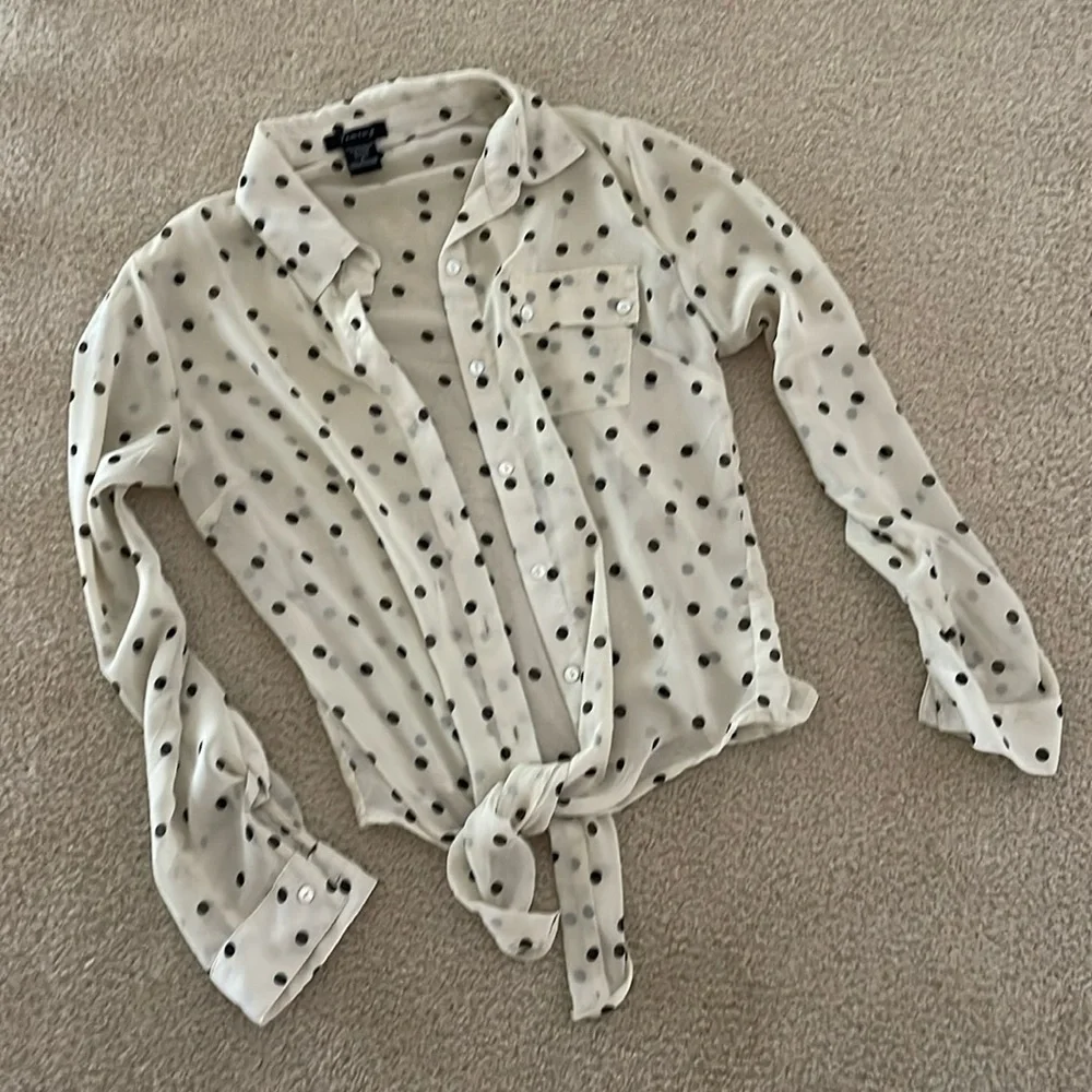 Button down shirt - Picture 1 of 2